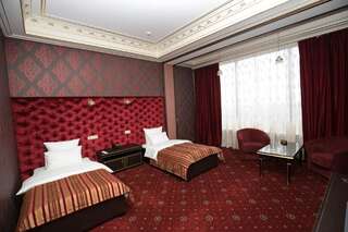 Гостиница «1000 и 1 ночь» Махачкала Двухместный номер с 2 отдельными кроватями-1